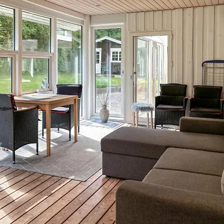 2 Bedroom Cozy In *