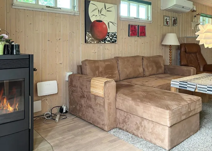 펜션 2 Bedroom Cozy In