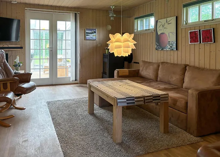 펜션 2 Bedroom Cozy In
