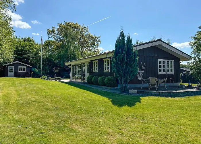 펜션 2 Bedroom Cozy In
