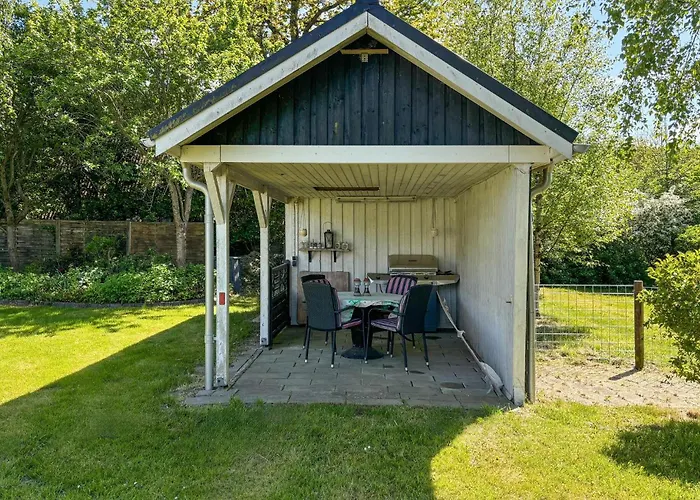 펜션 2 Bedroom Cozy In